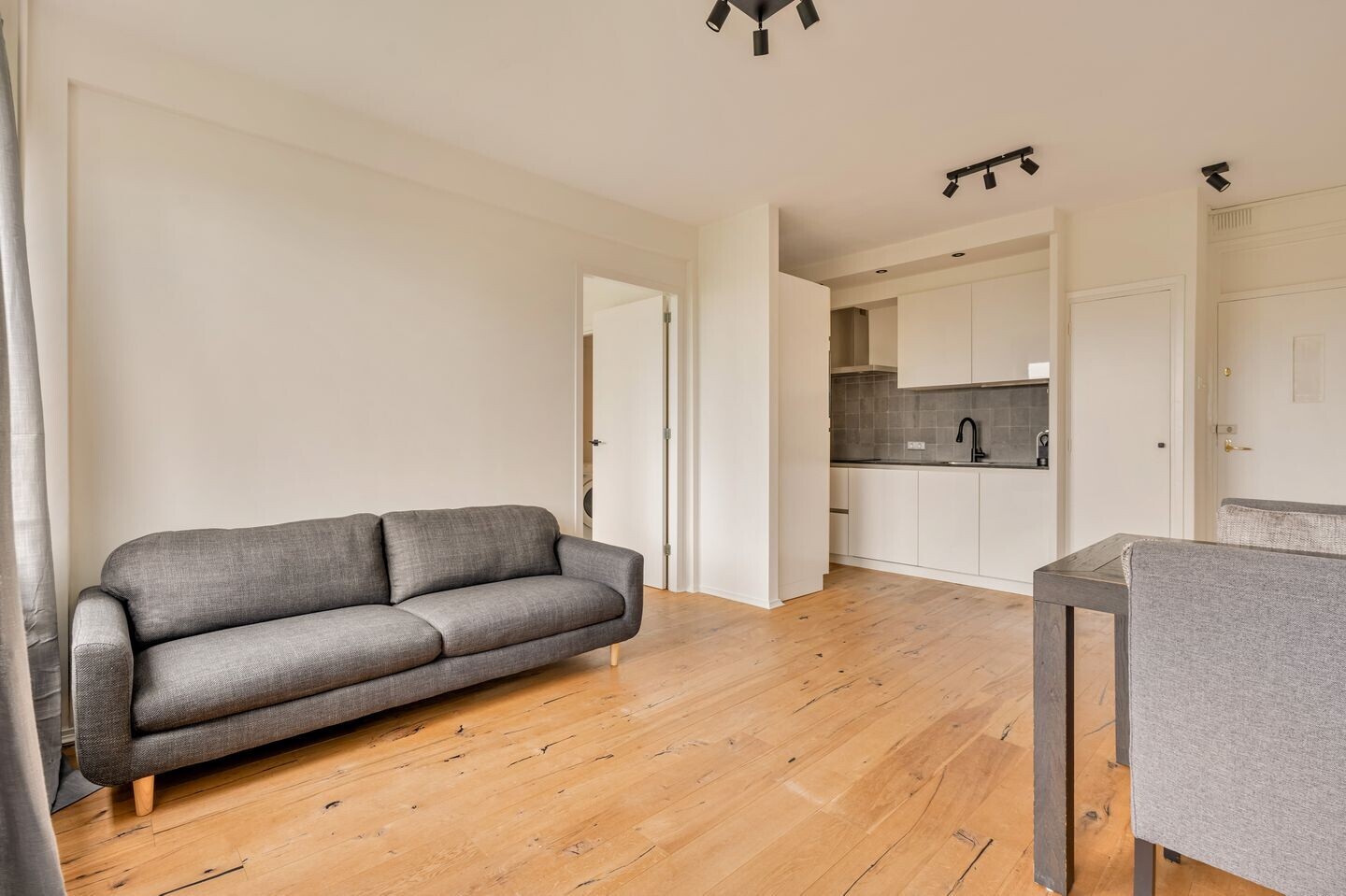 Studio te koop: Van Nijenrodeweg 102, Amsterdam