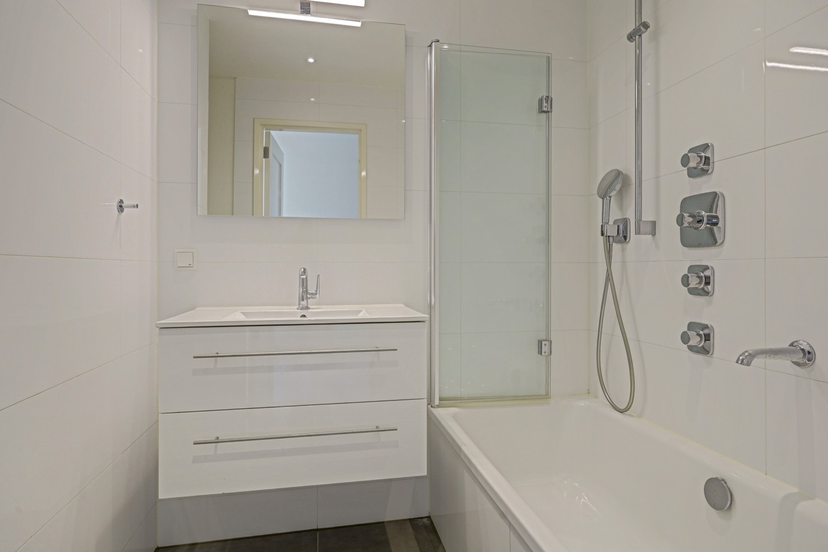 Appartement te koop: Mensinge 18, Amsterdam