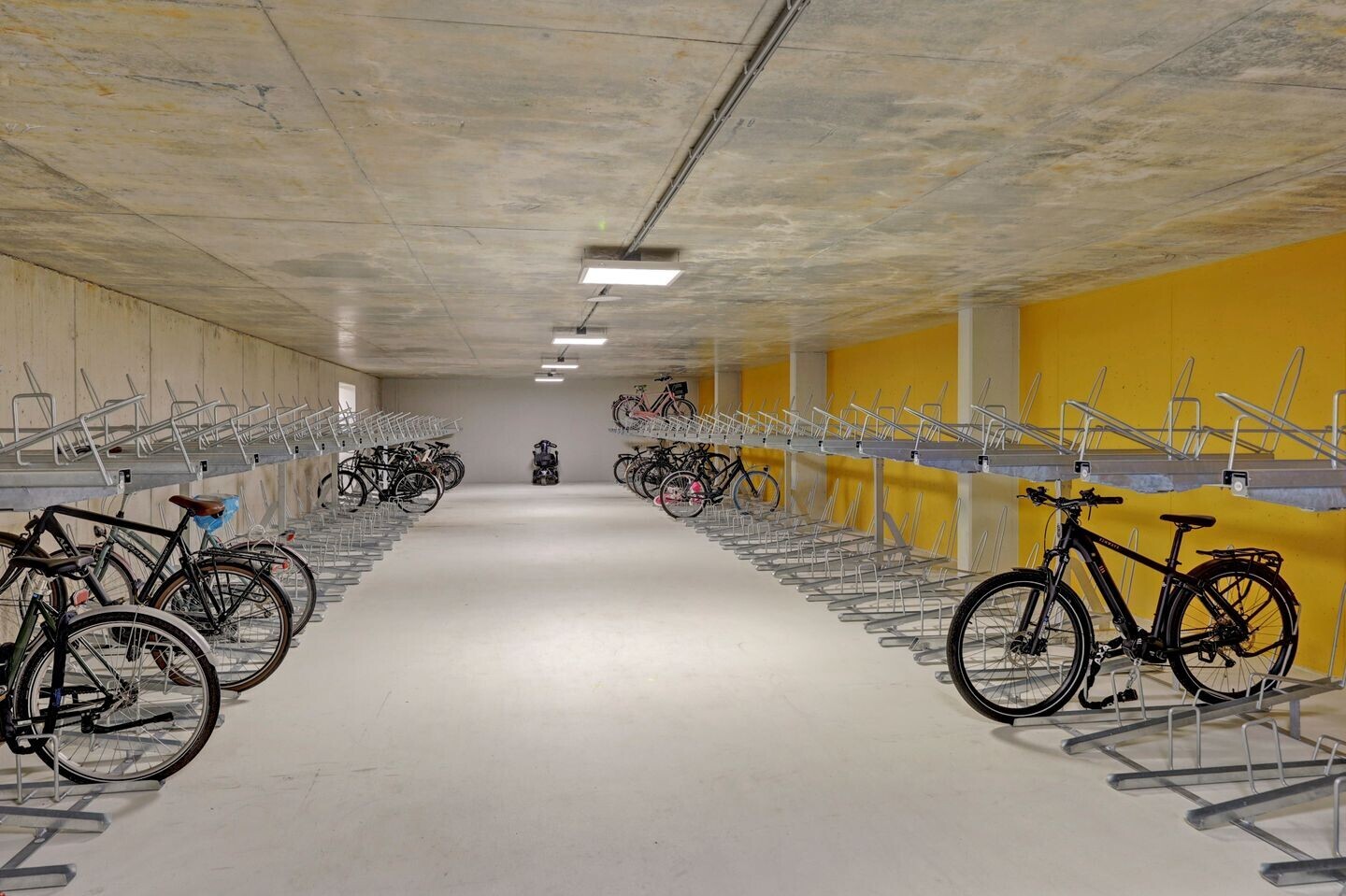Appartement te koop: haringbuisdijk 947, Amsterdam