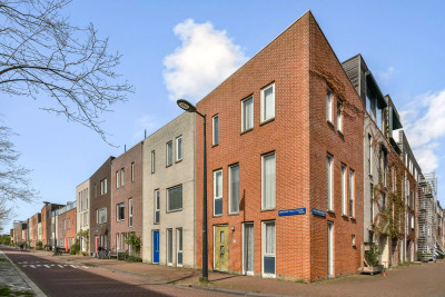 Edmond Halleylaan 5