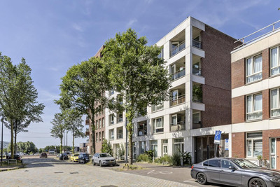 Cas Oorthuyskade 230