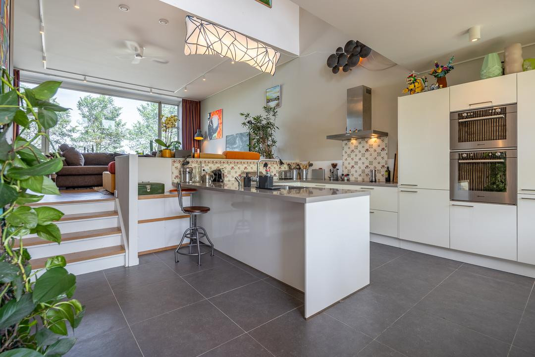 Tussenwoning te koop: Bert Haanstrakade 412, Amsterdam