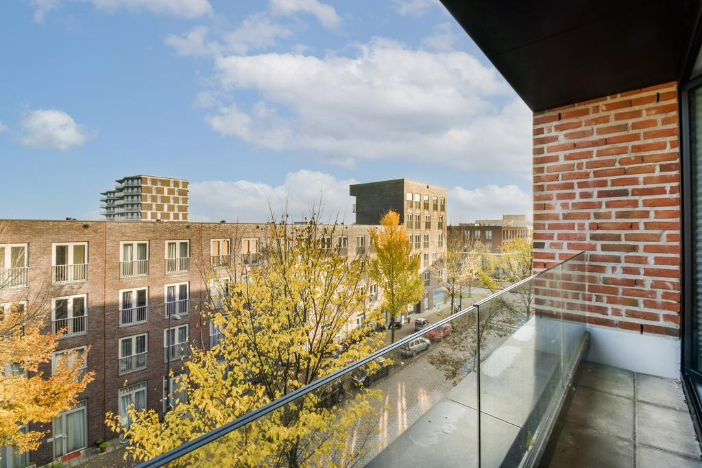 Appartement te huur: Erich Salomonstraat 144, Amsterdam