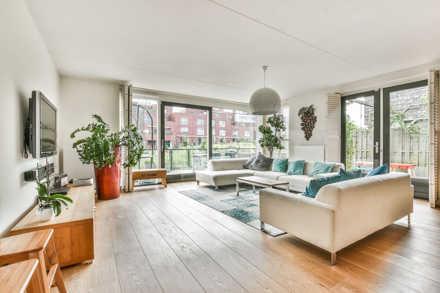 Twee-onder-één-kap te koop: Zwanebloemlaan 39, Amsterdam