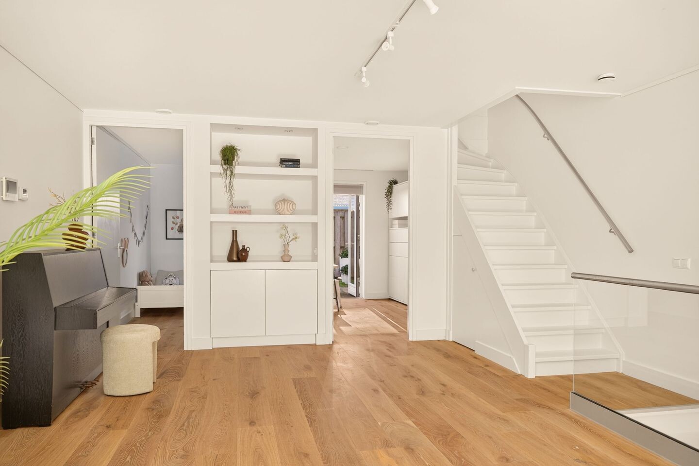 Tussenwoning te koop: Mattenbiesstraat 133, Amsterdam