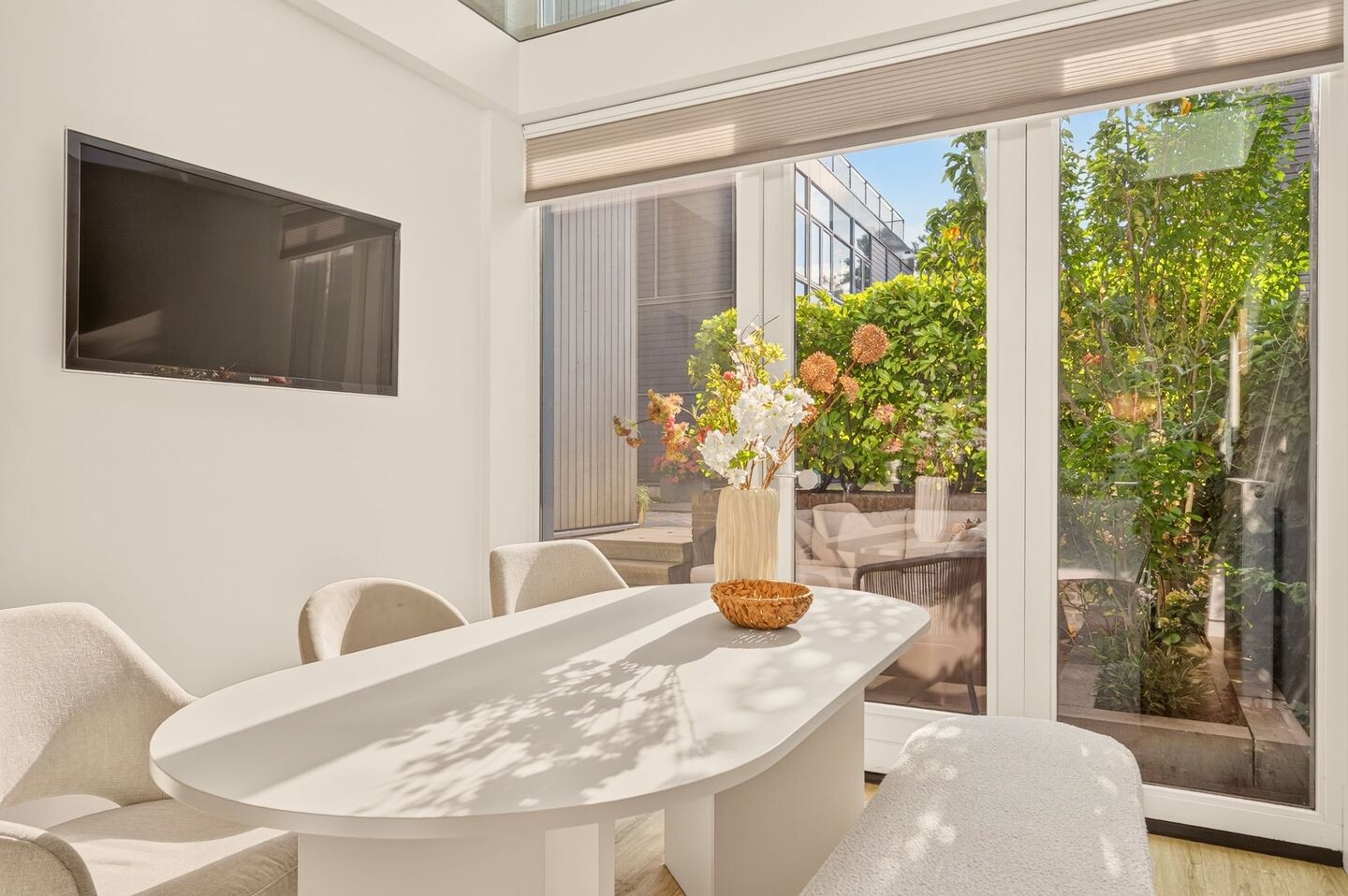 Tussenwoning te koop: Mattenbiesstraat 133, Amsterdam