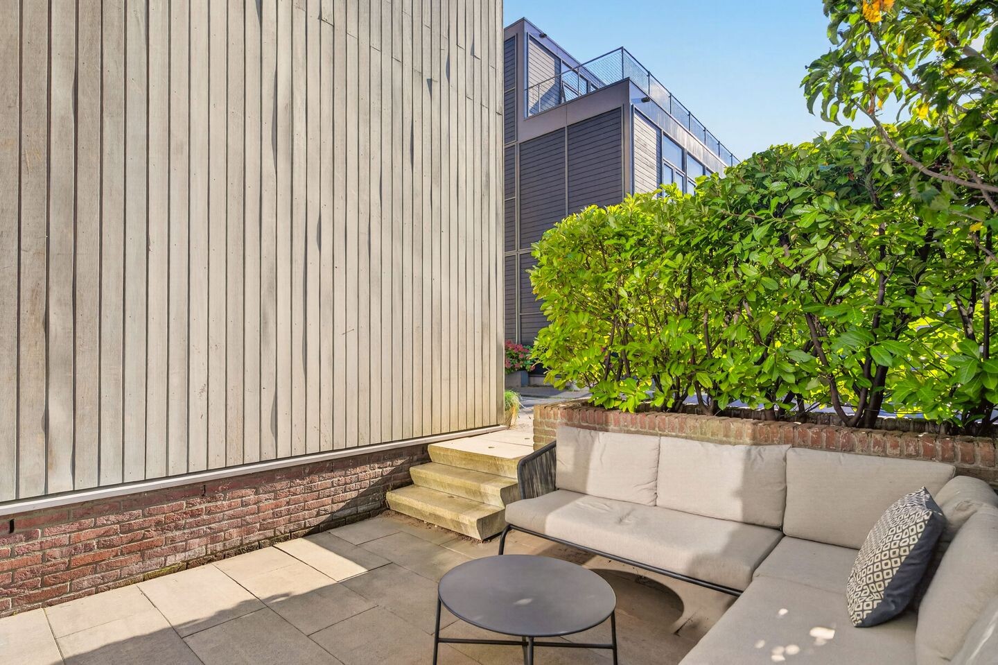 Tussenwoning te koop: Mattenbiesstraat 133, Amsterdam