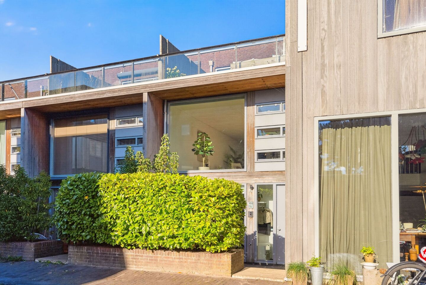 Tussenwoning te koop: Mattenbiesstraat 133, Amsterdam