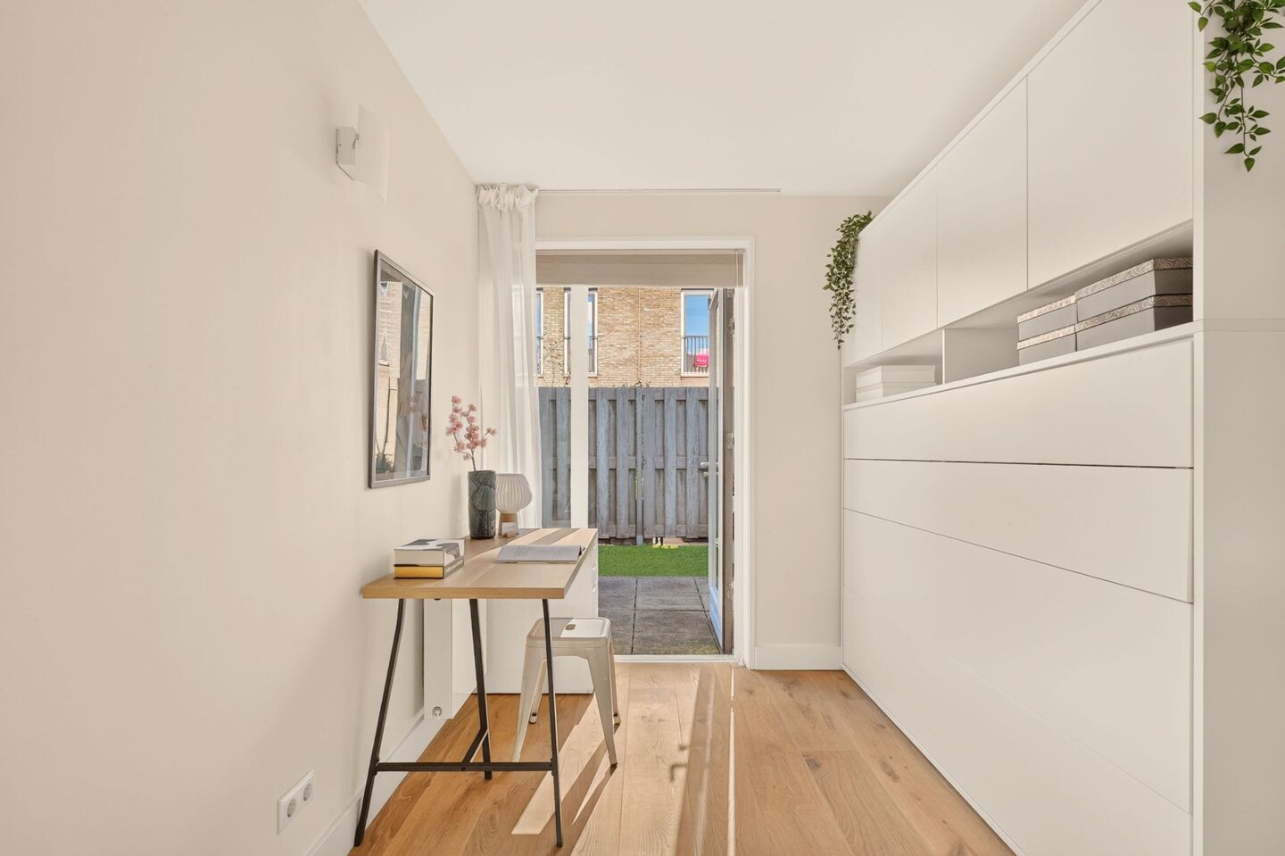 Tussenwoning te koop: Mattenbiesstraat 133, Amsterdam