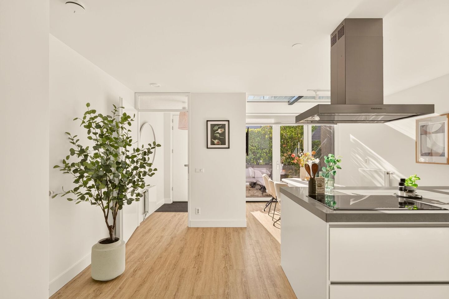 Tussenwoning te koop: Mattenbiesstraat 133, Amsterdam