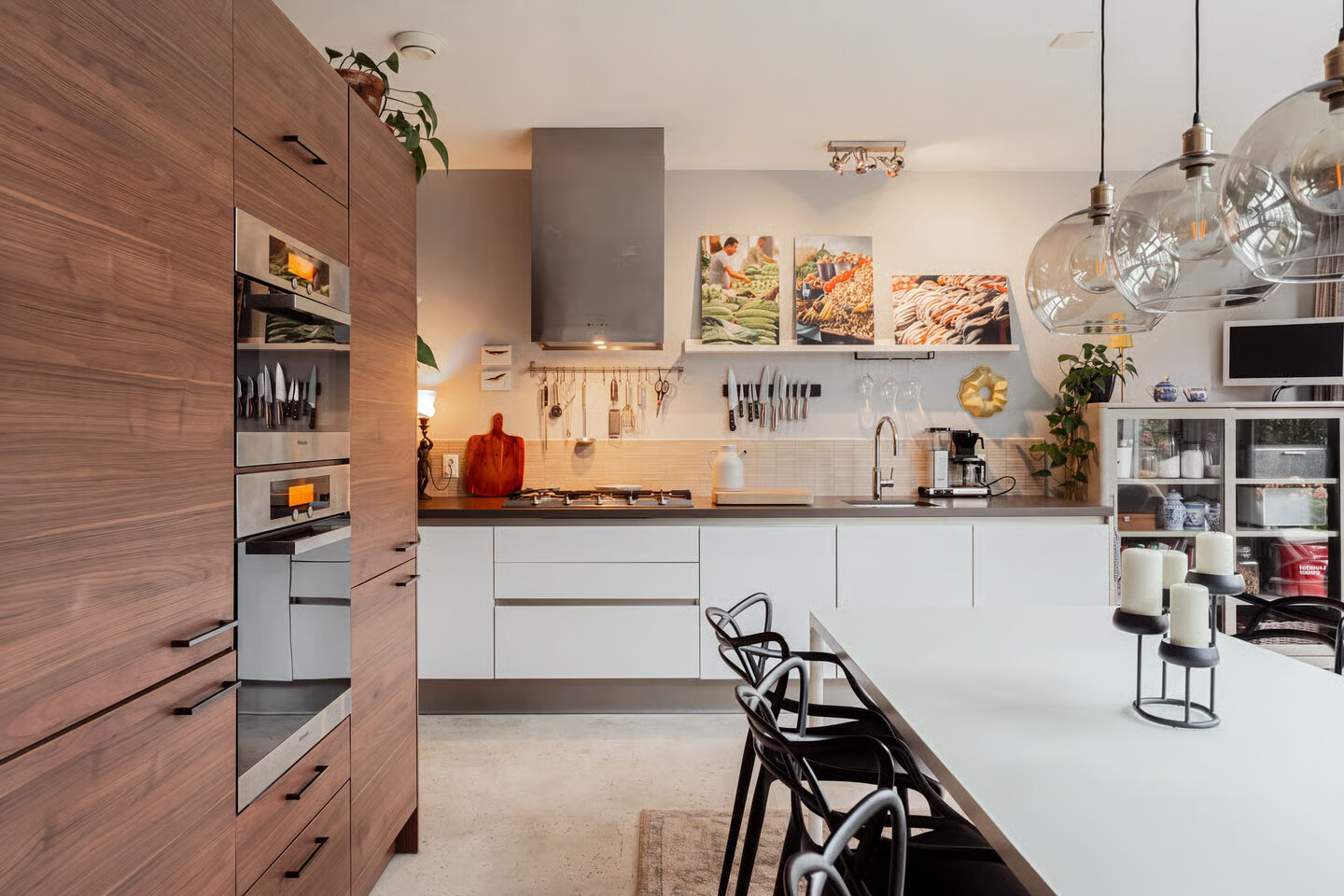 Twee-onder-één-kap te koop: Zwanebloemlaan 87, Amsterdam