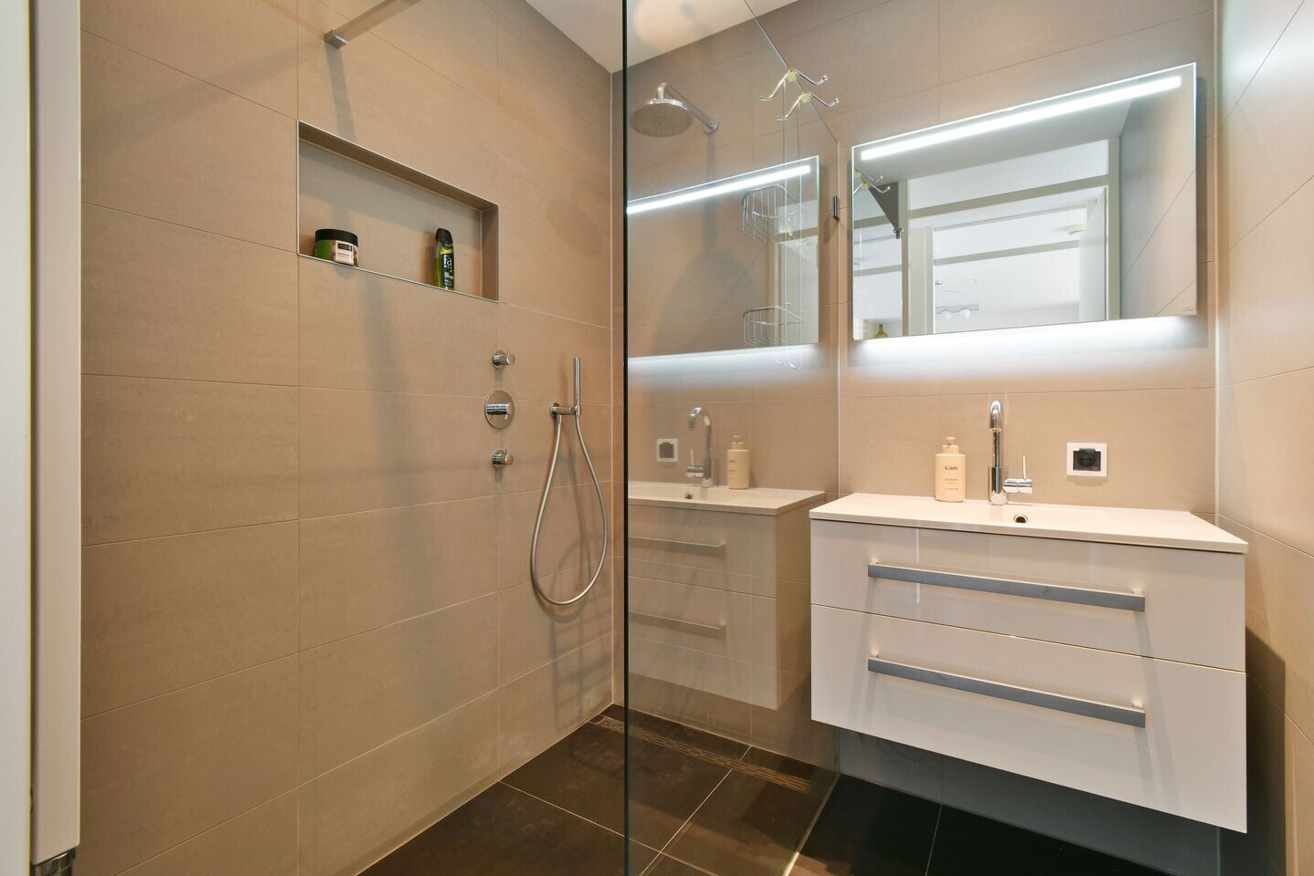 Appartement te koop: Pieter Oosterhuisstraat 93, Amsterdam