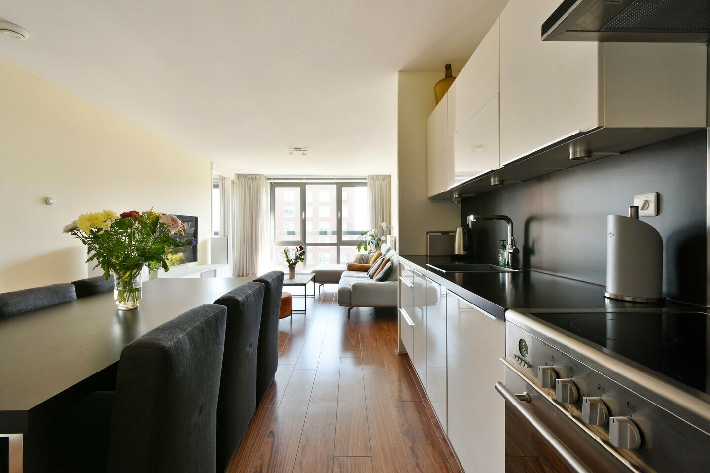 Appartement te koop: Pieter Oosterhuisstraat 93, Amsterdam