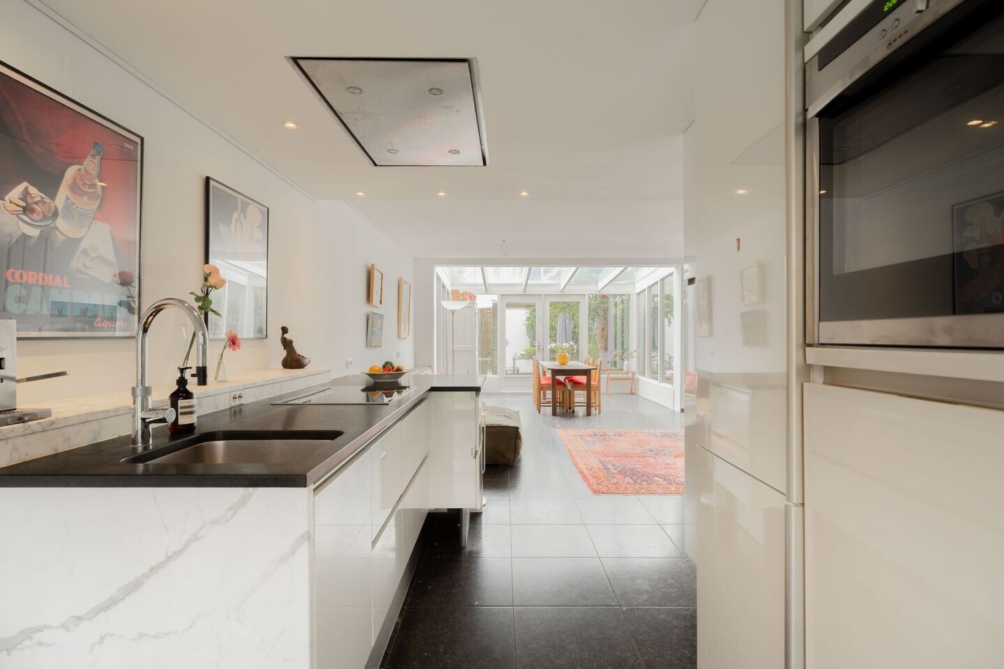 Tussenwoning te koop: Zwanebloemlaan 296, Amsterdam