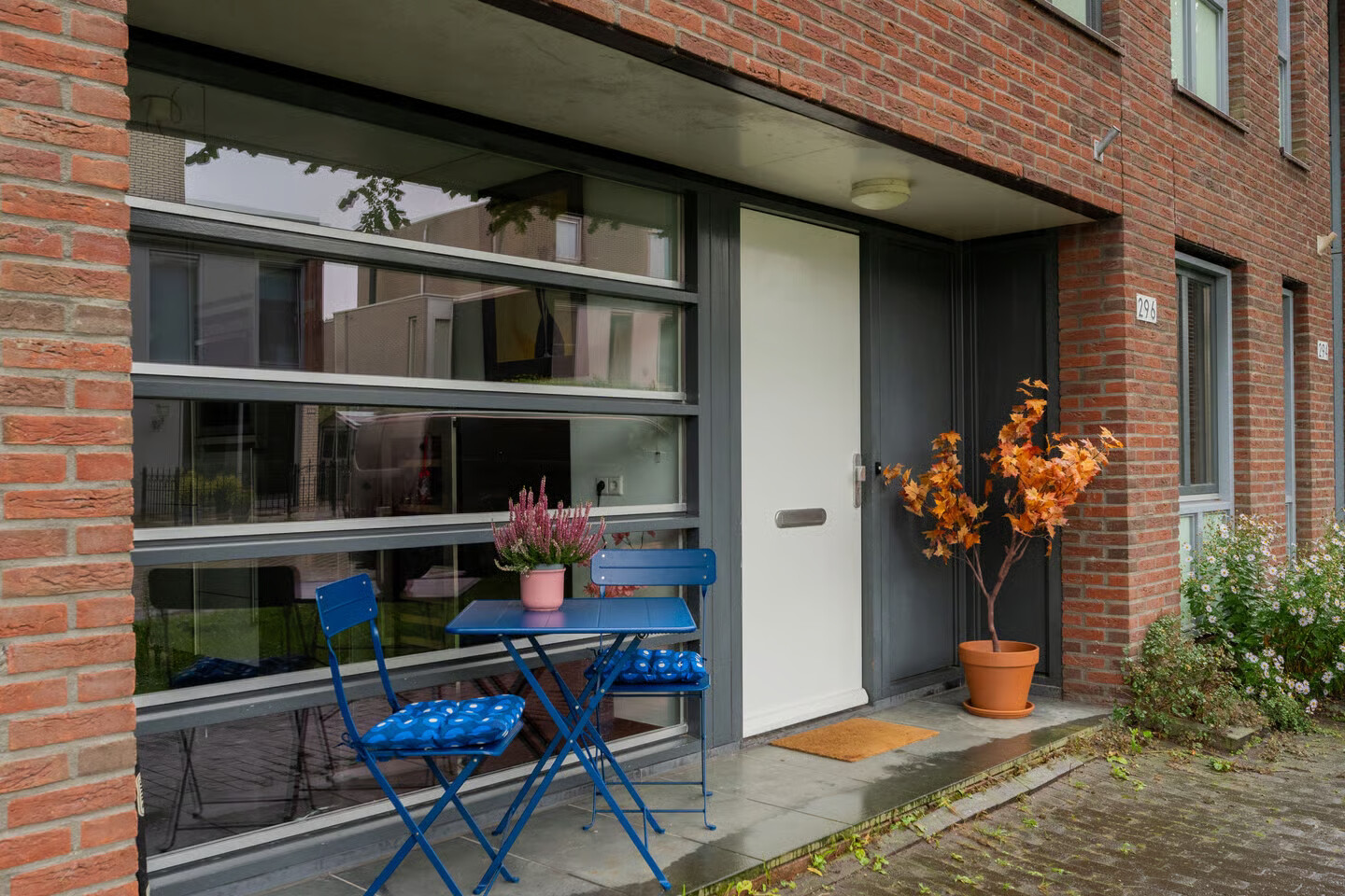 Tussenwoning te koop: Zwanebloemlaan 296, Amsterdam