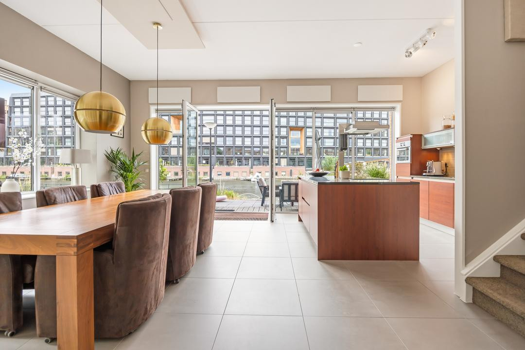 Appartement te koop: Erich Salomonstraat 566, Amsterdam