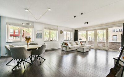 Eva Besnyöstraat 374