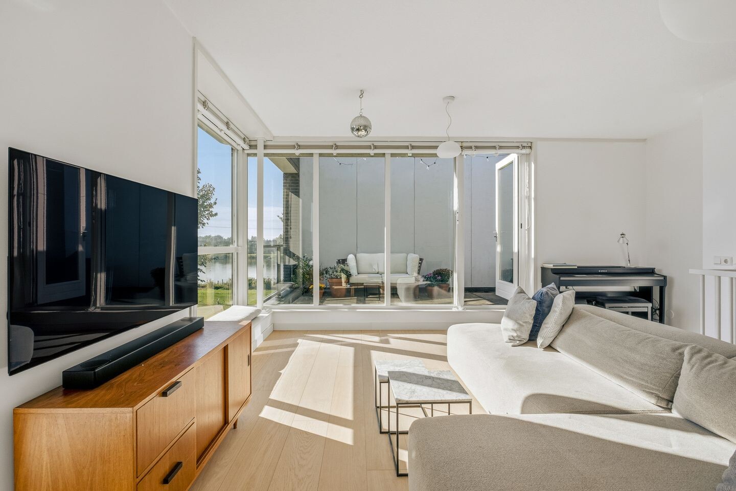 Appartement te koop: Loet C. Barnstijnstraat 11, Amsterdam