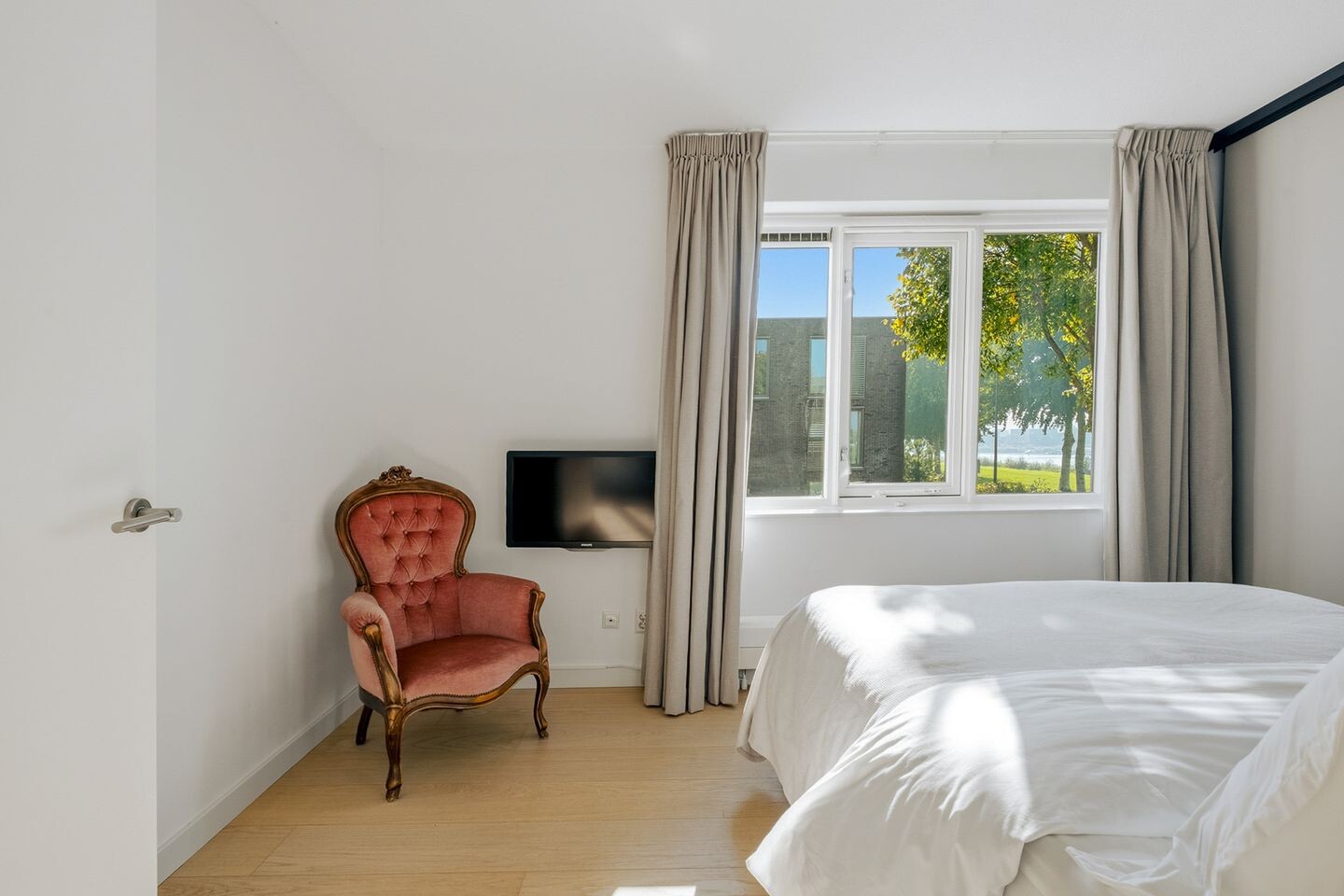 Appartement te koop: Loet C. Barnstijnstraat 11, Amsterdam