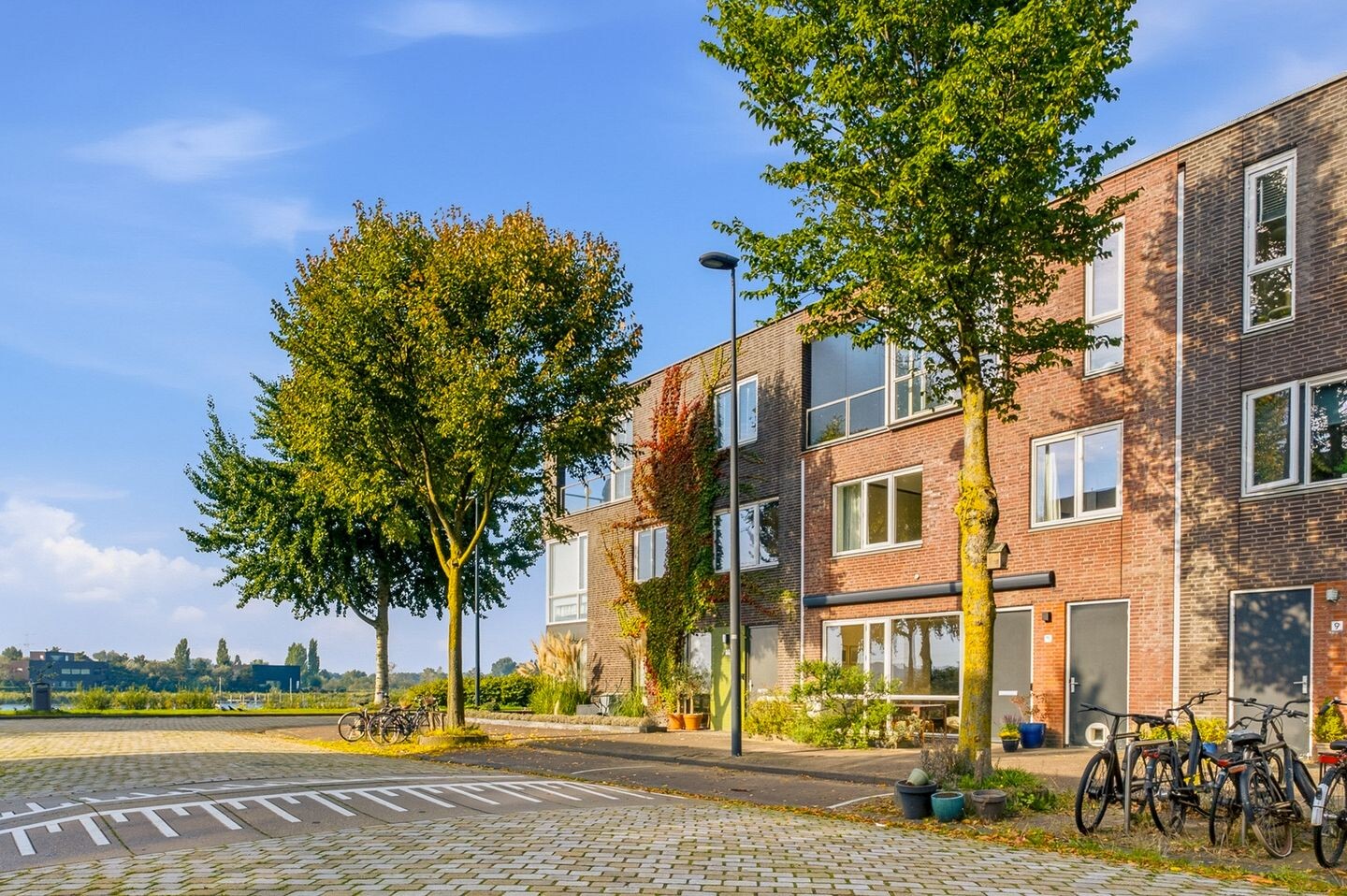 Appartement te koop: Loet C. Barnstijnstraat 11, Amsterdam