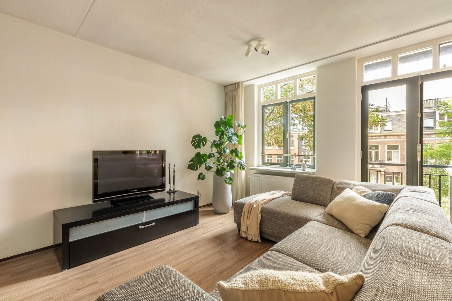 Appartement te koop: Grensstraat 110, Amsterdam