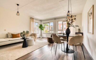 Von Zesenstraat 366