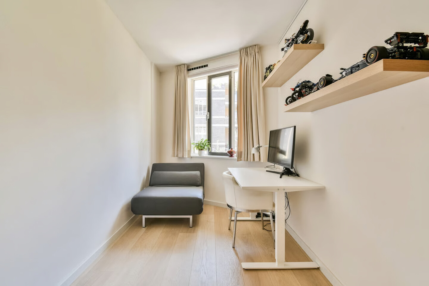 Appartement te koop: Oranje-Vrijstaatplein 10, Amsterdam