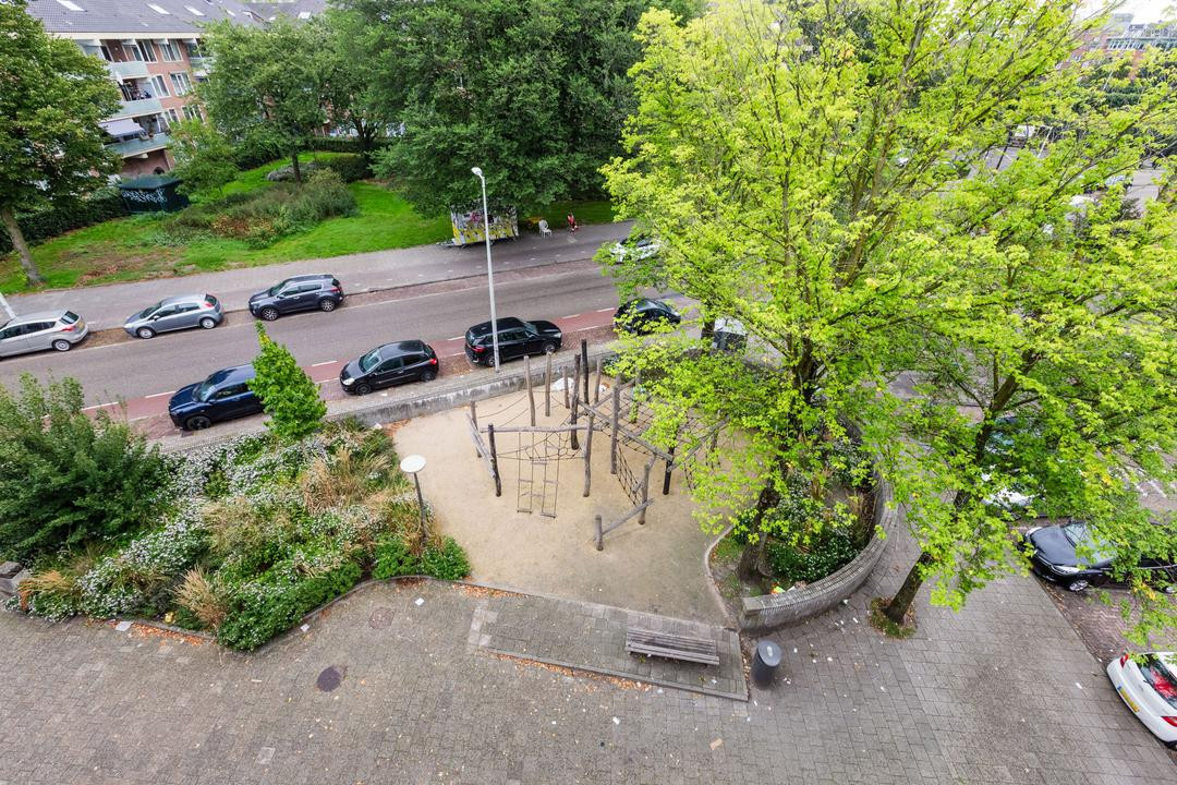 Appartement te koop: Commelinstraat 239, Amsterdam