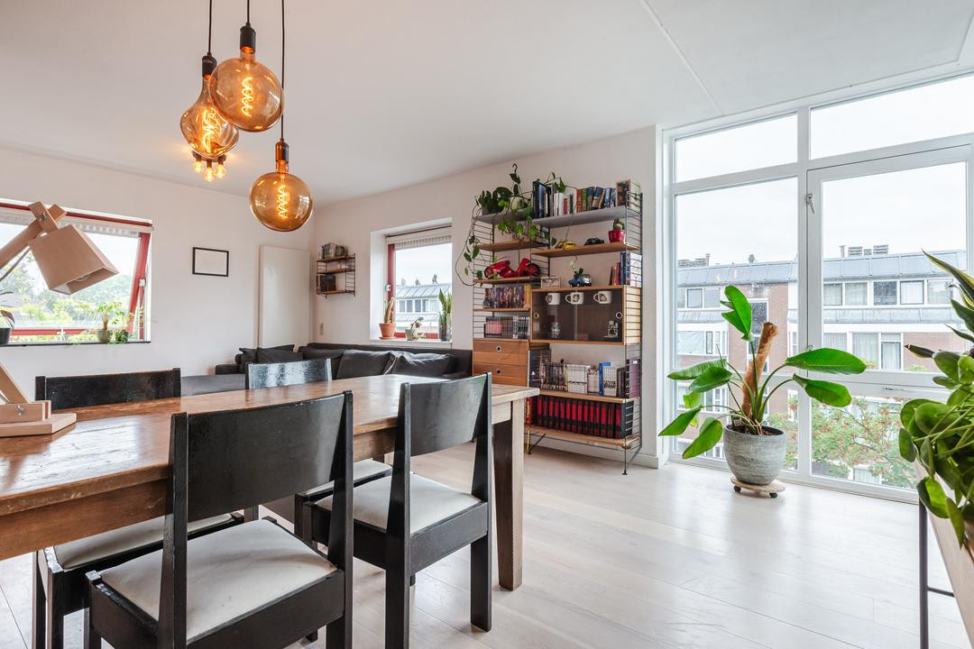 Appartement te koop: Commelinstraat 239, Amsterdam