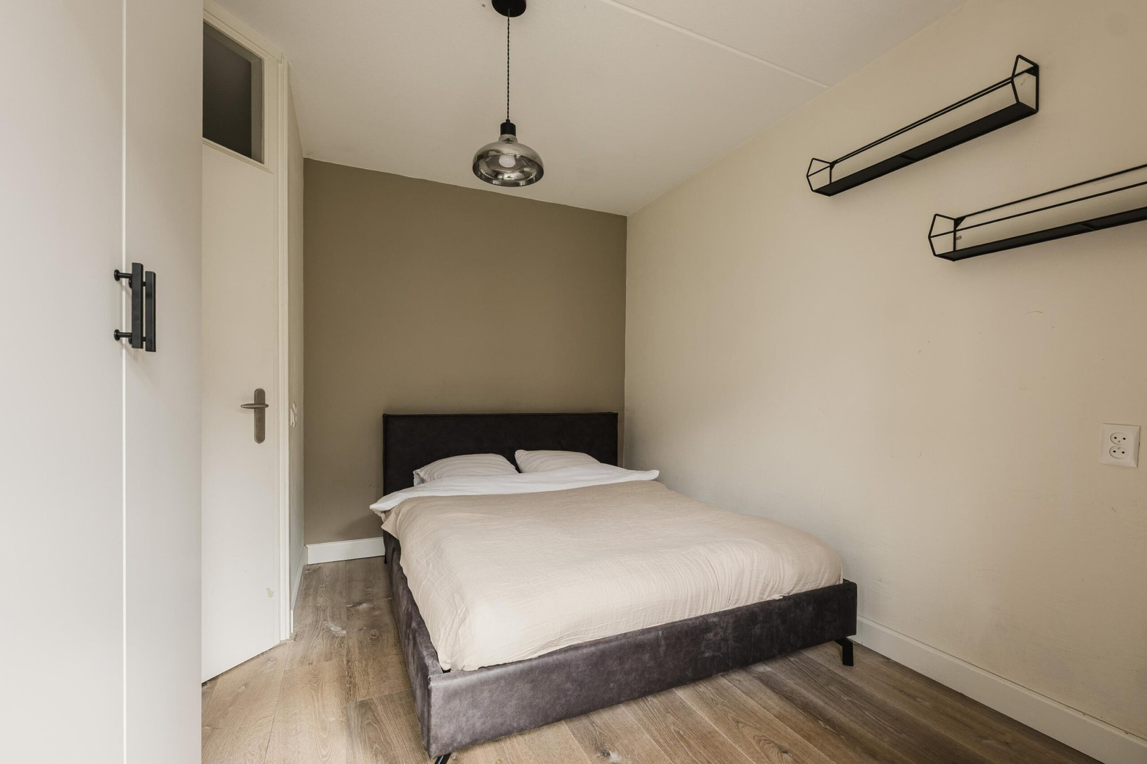 Studio te koop: Commelinstraat 304, Amsterdam