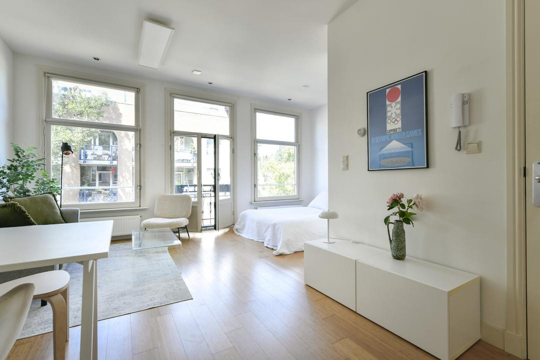 Studio te koop: Madurastraat 18-2V, Amsterdam