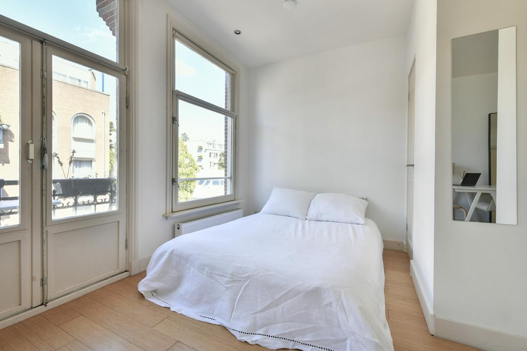 Studio te koop: Madurastraat 18-2V, Amsterdam