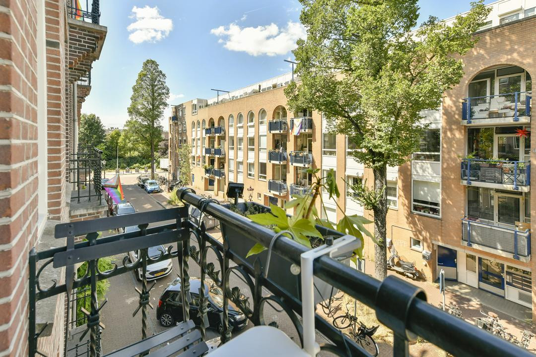 Studio te koop: Madurastraat 18-2V, Amsterdam