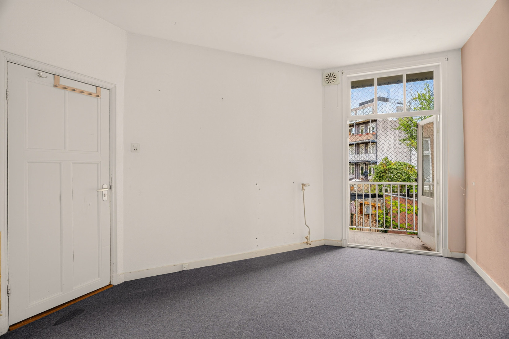 Appartement te koop: Molukkenstraat 67-1, Amsterdam