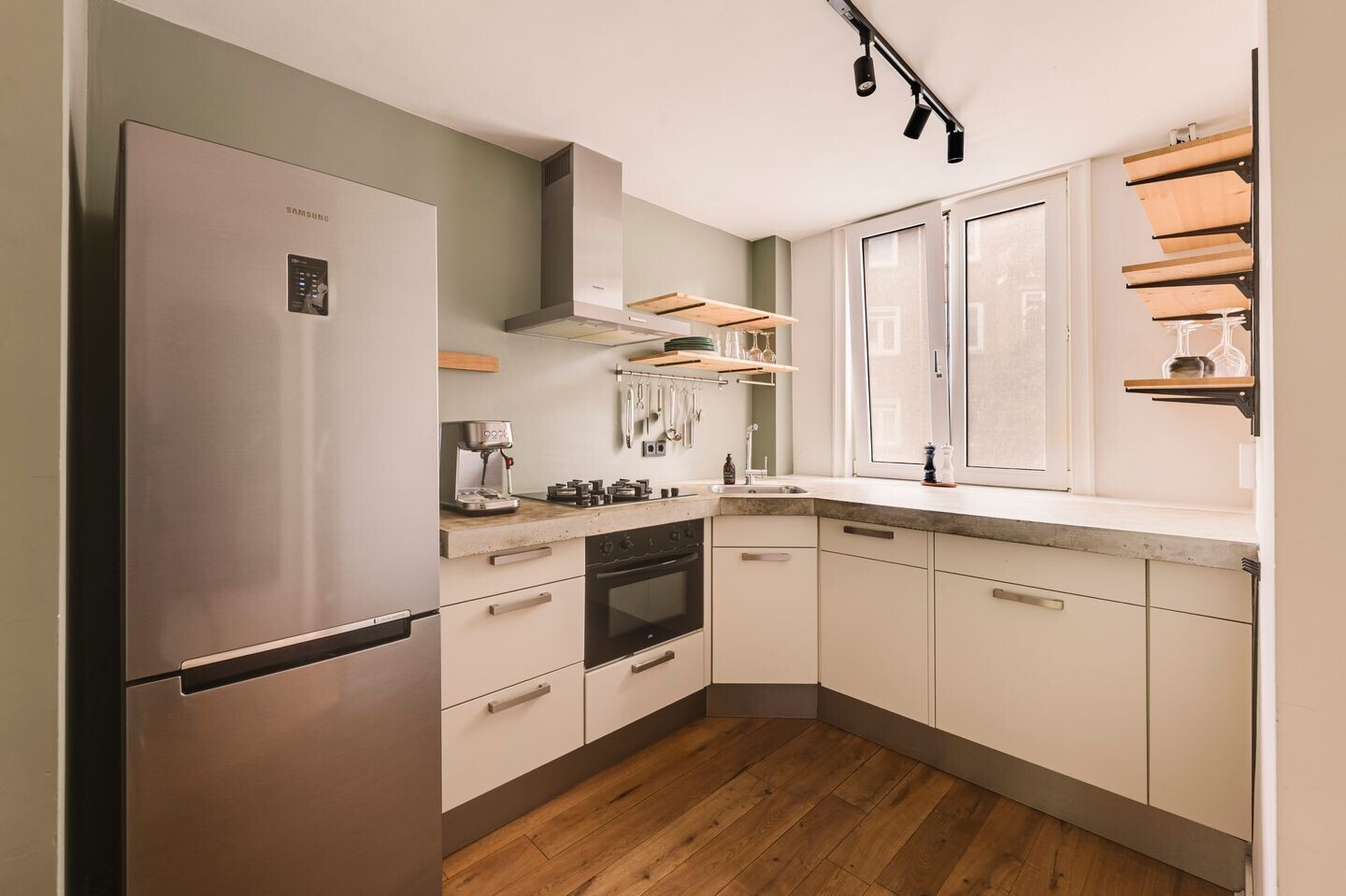 Studio te koop: Eerste Ceramstraat 5-2, Amsterdam