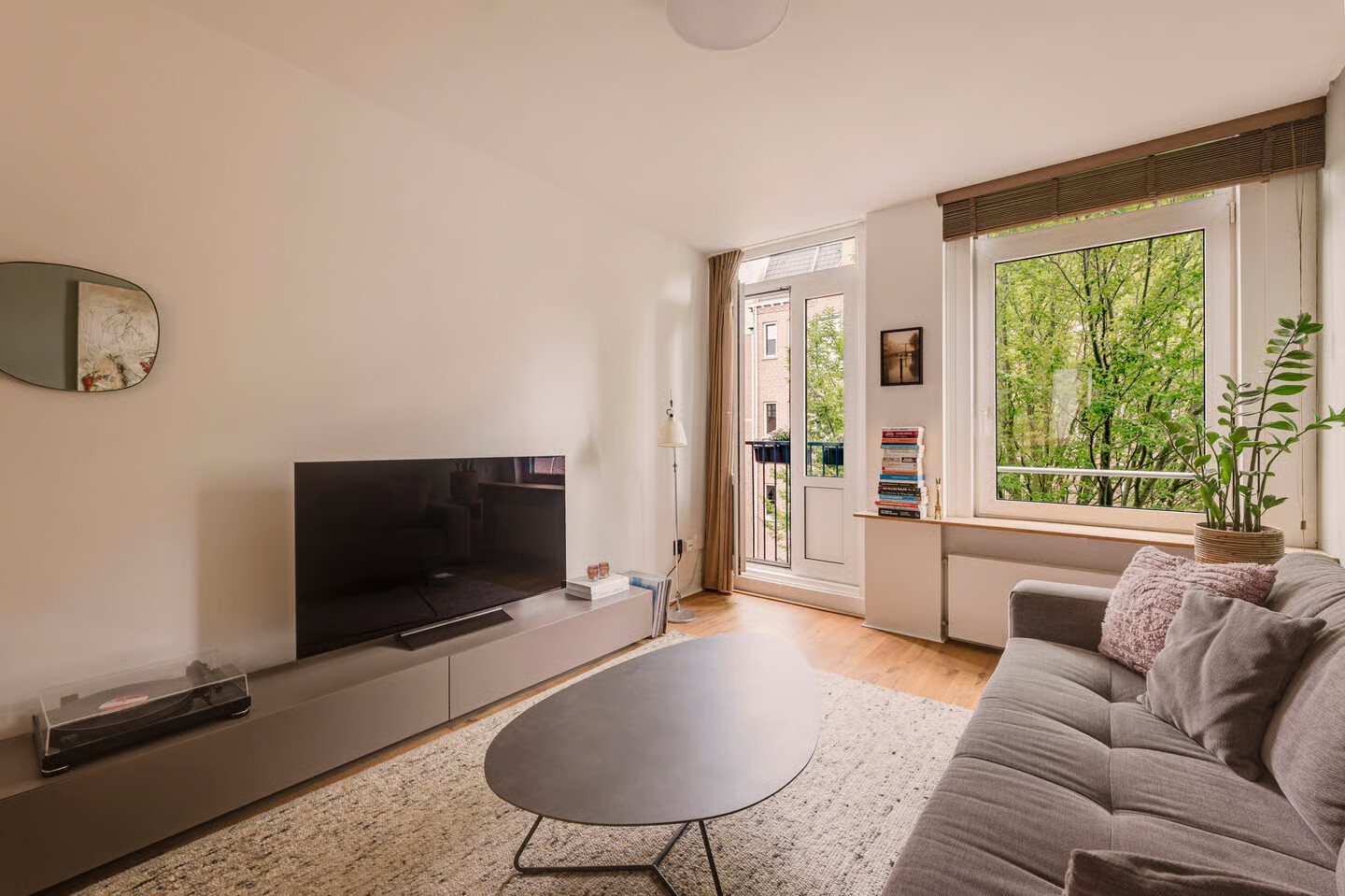 Studio te koop: Eerste Ceramstraat 5-2, Amsterdam