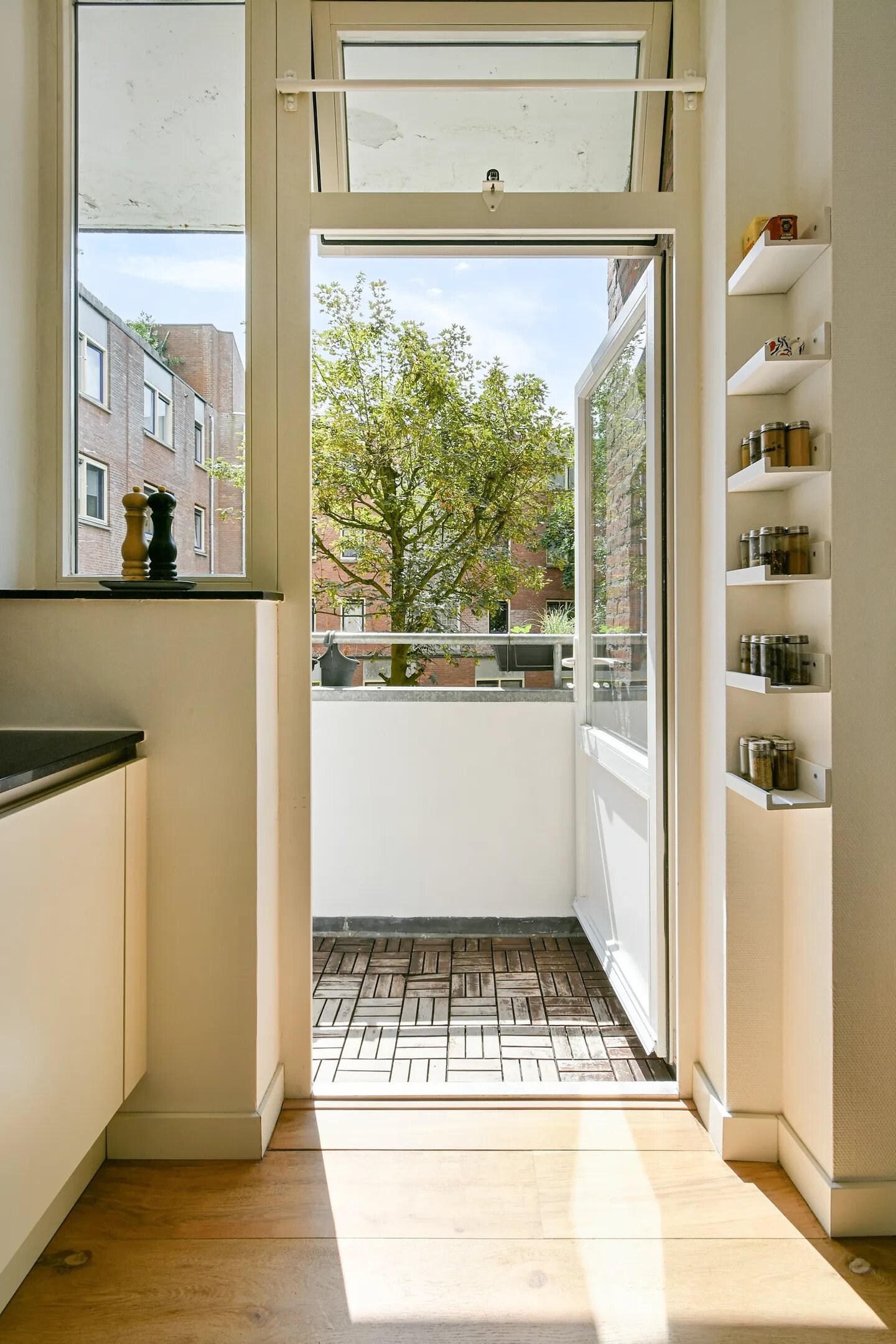 Appartement te koop: Javastraat 192-1, Amsterdam