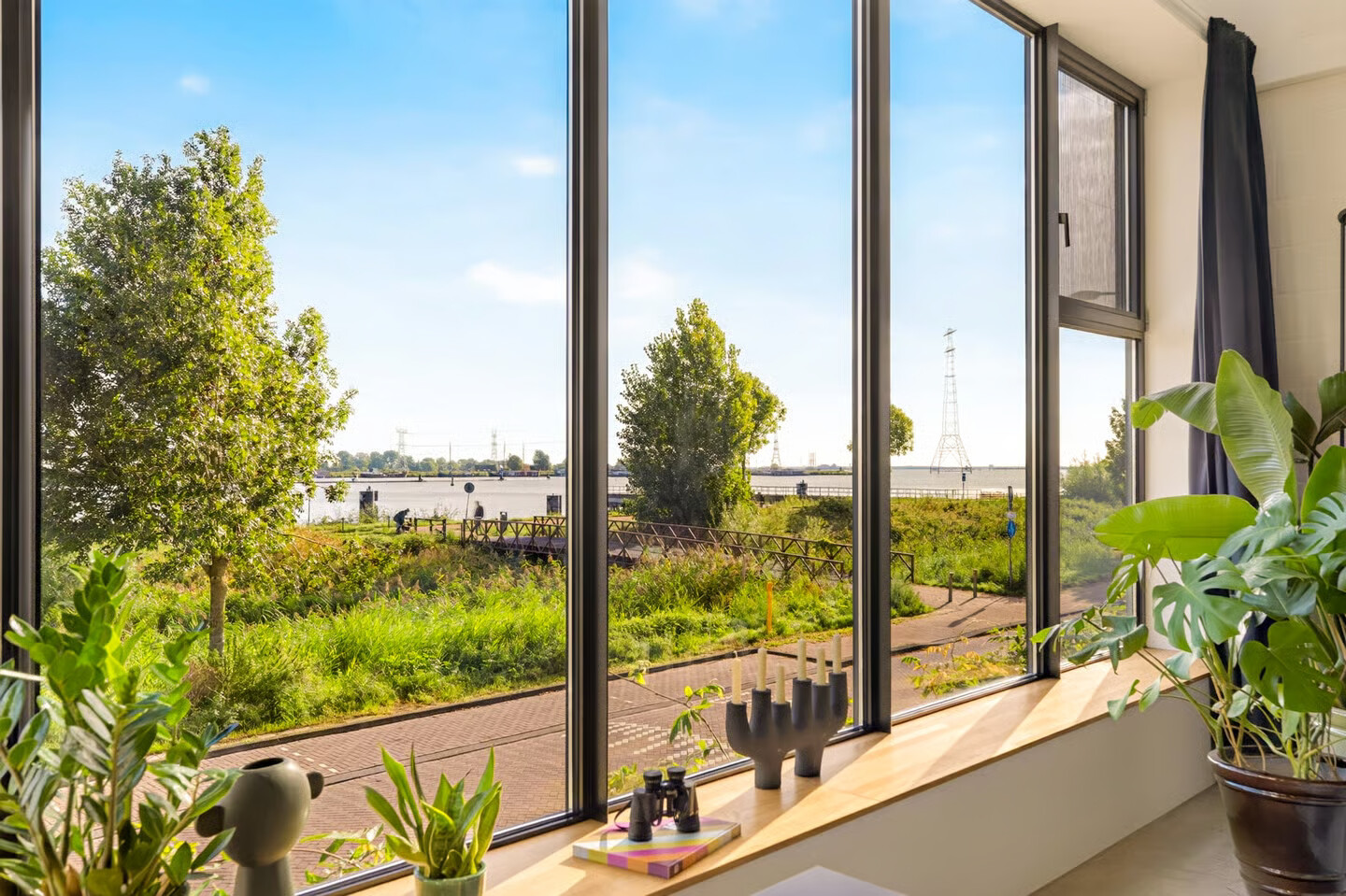 Tussenwoning te koop: Kea Boumanstraat 74, Amsterdam