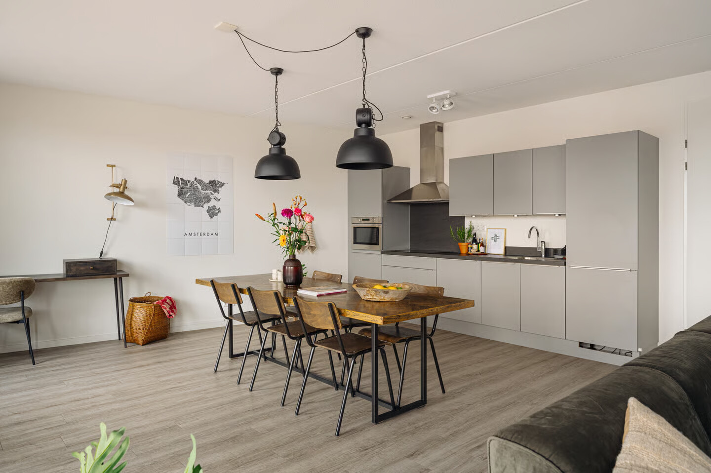 Appartement te koop: Mary van der Sluisstraat 332, Amsterdam