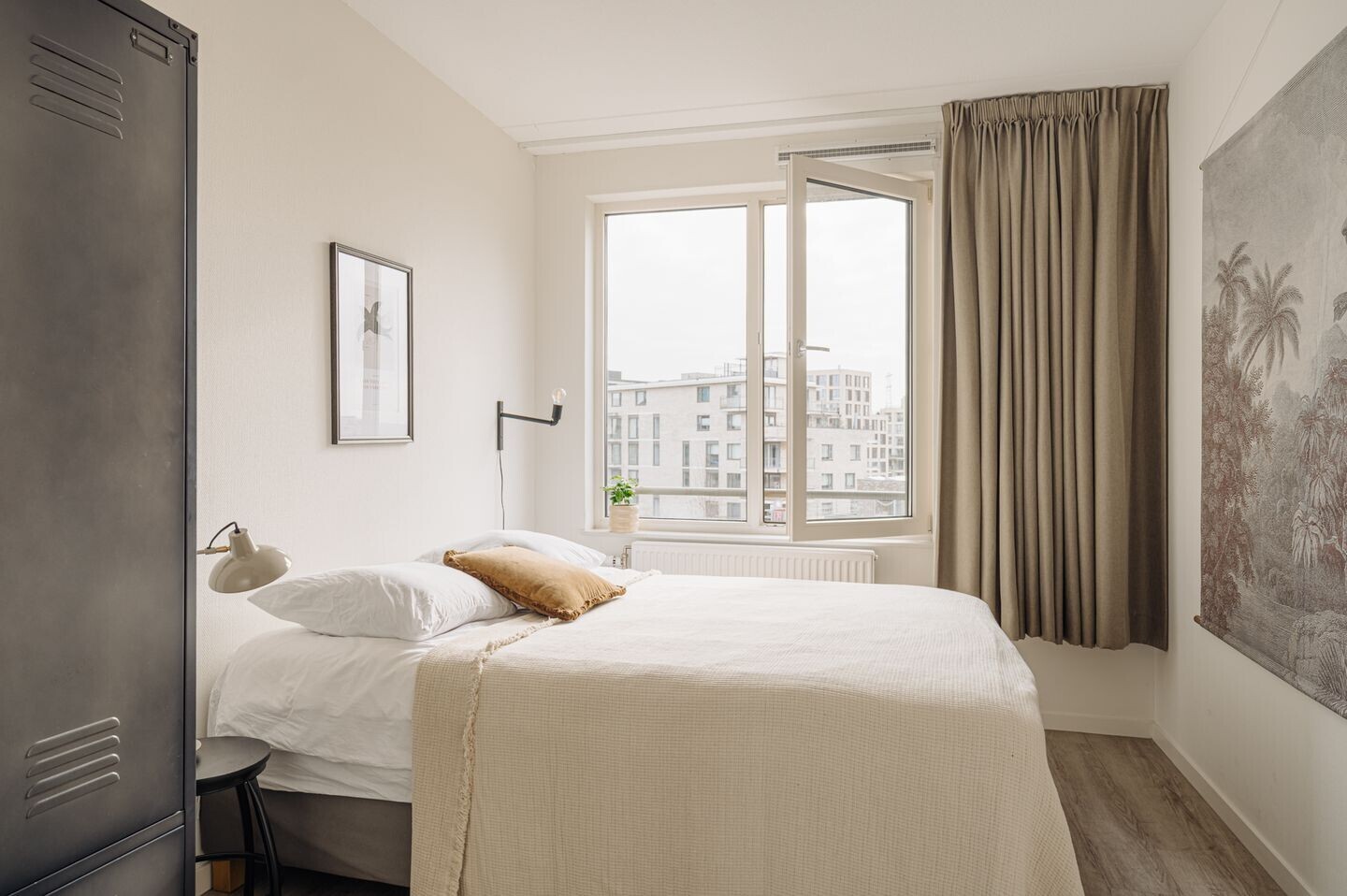 Appartement te koop: Mary van der Sluisstraat 332, Amsterdam