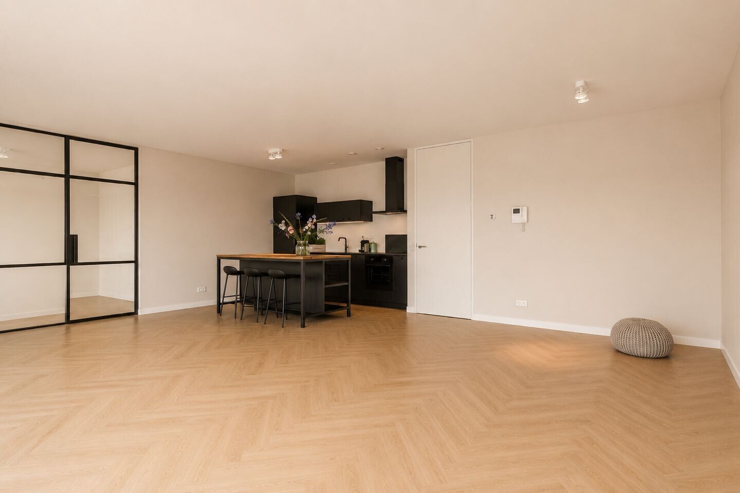 Appartement te huur: Mary van der Sluisstraat 338, Amsterdam