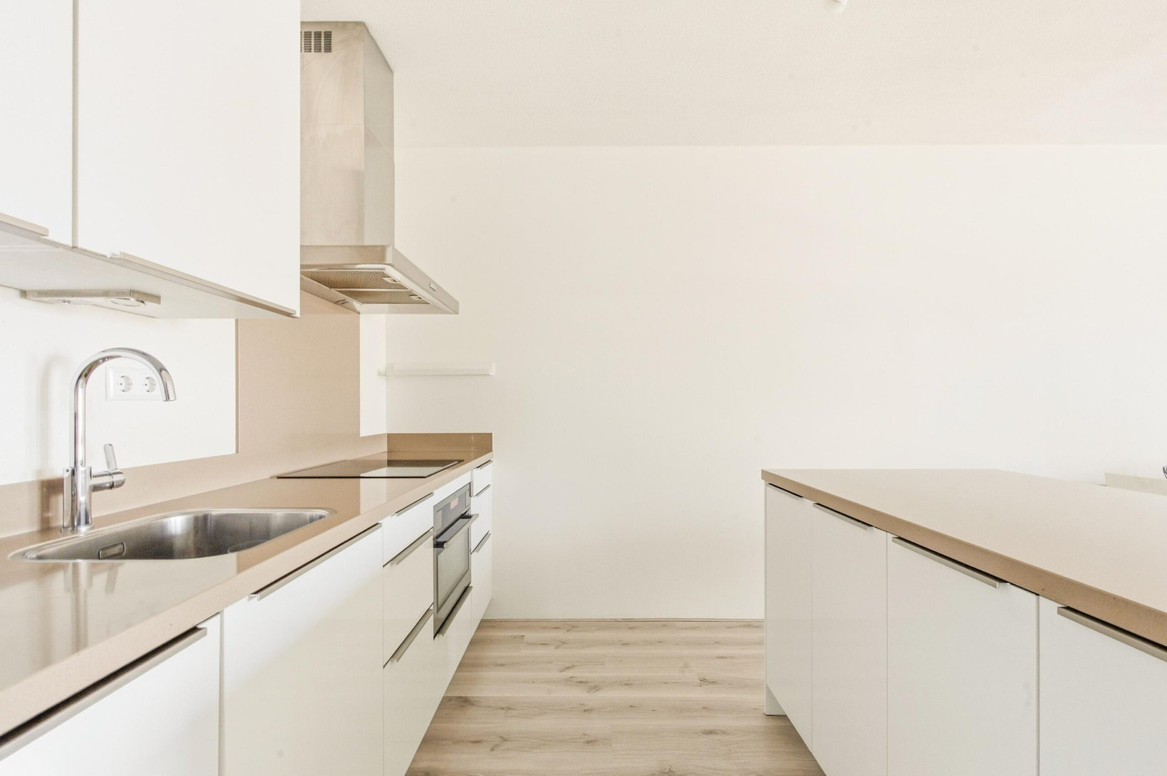 Appartement te koop: Mary van der Sluisstraat 388, Amsterdam