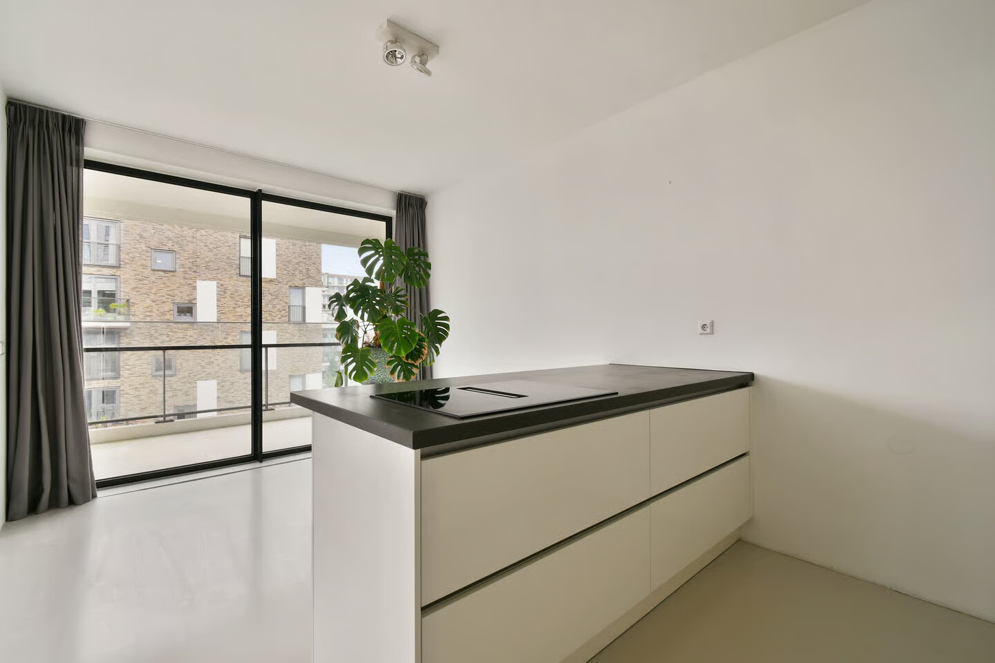 Appartement te koop: Eef Kamerbeekstraat 250, Amsterdam