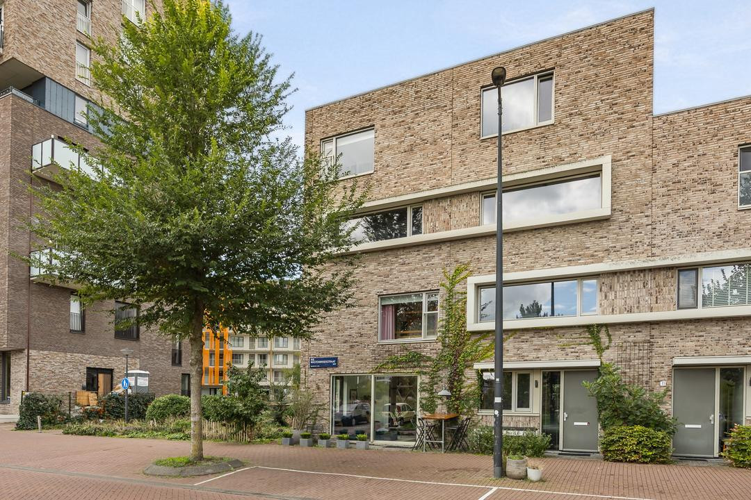 Hoekwoning te koop: Theo Koomenpad 5, Amsterdam