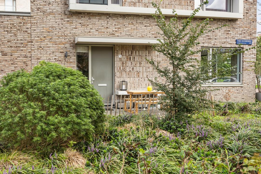 Hoekwoning te koop: Theo Koomenpad 5, Amsterdam