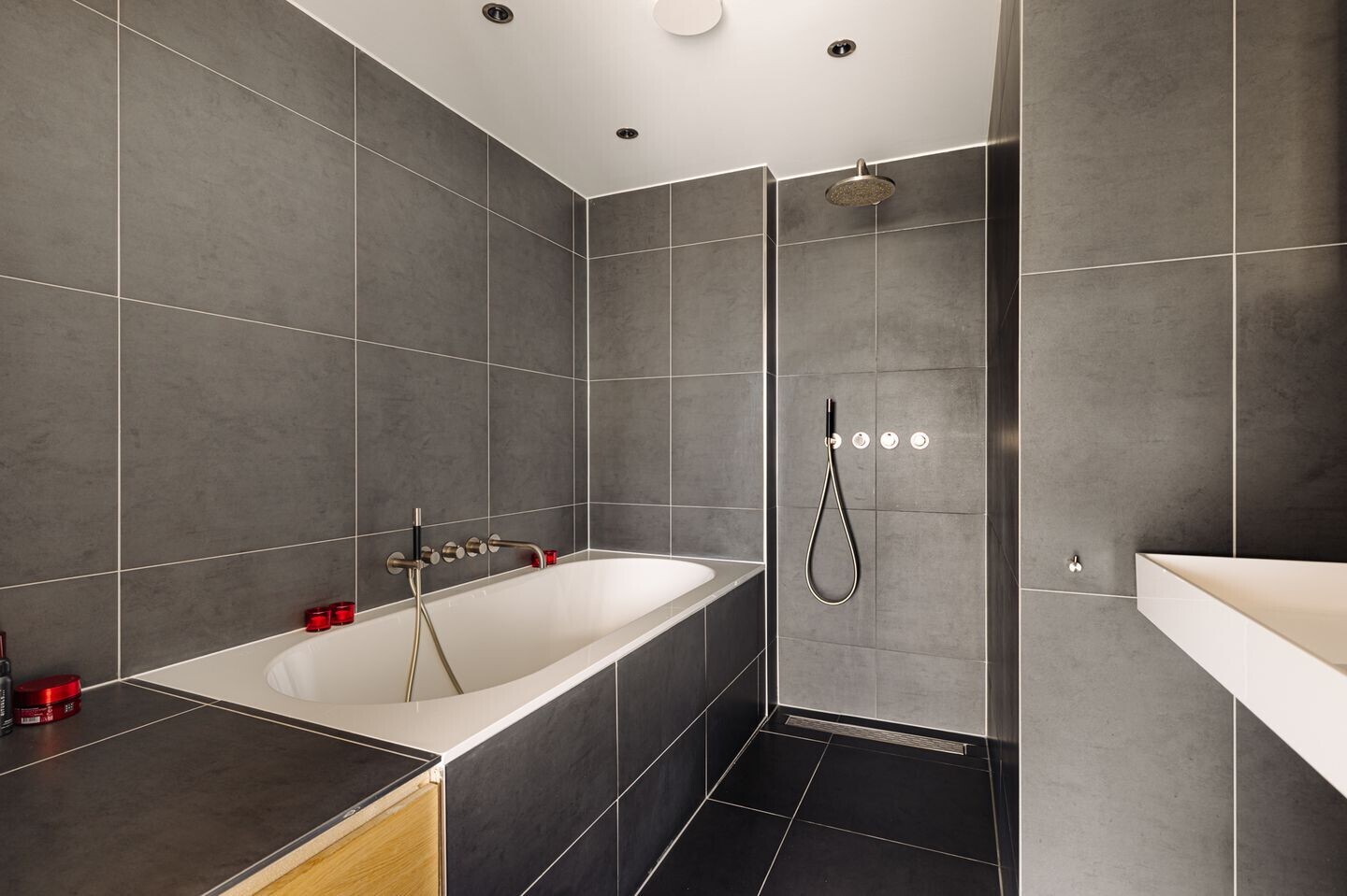 Appartement te koop: Korte Ouderkerkerdijk 1F2, Amsterdam