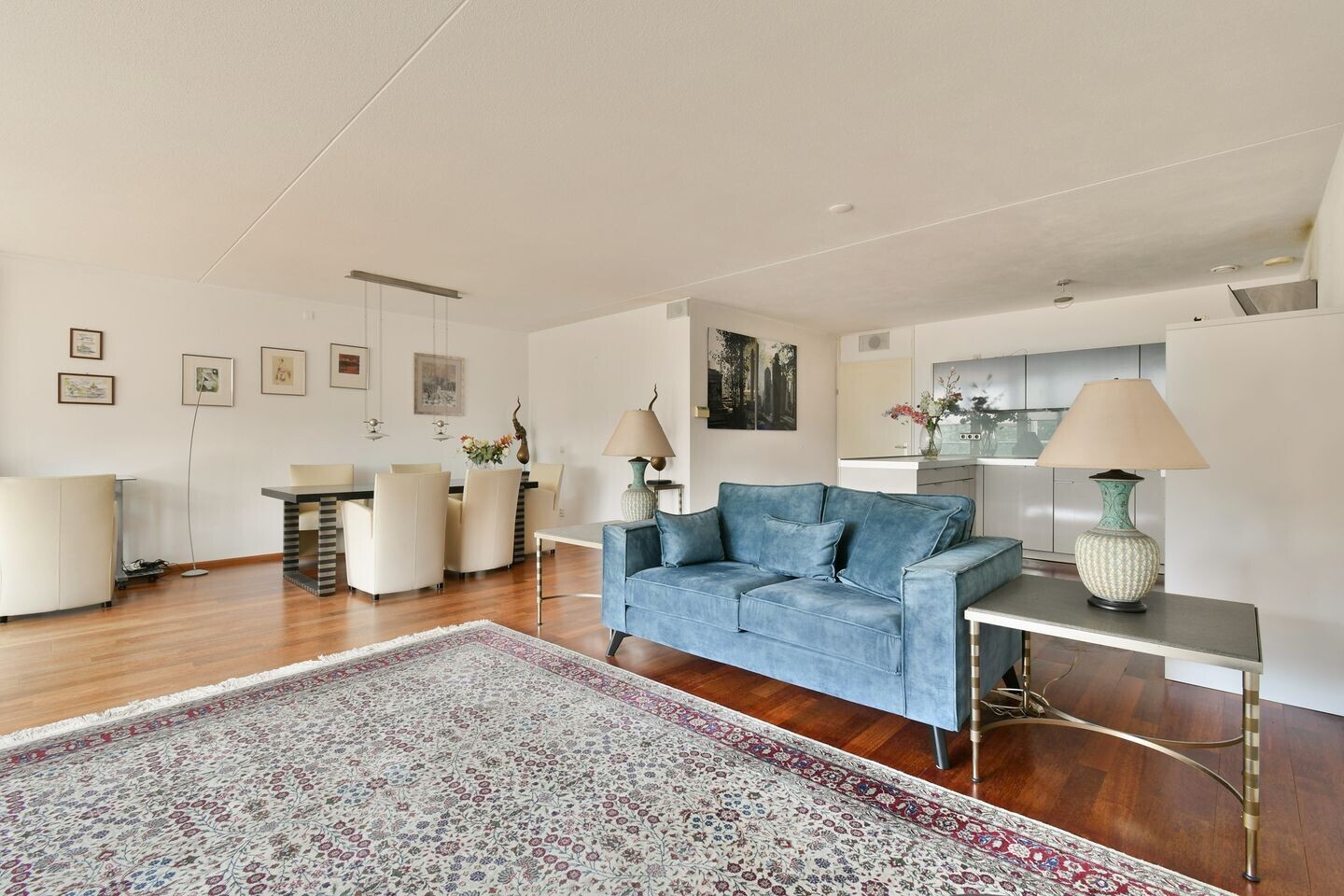 Appartement te koop: Omval 389, Amsterdam