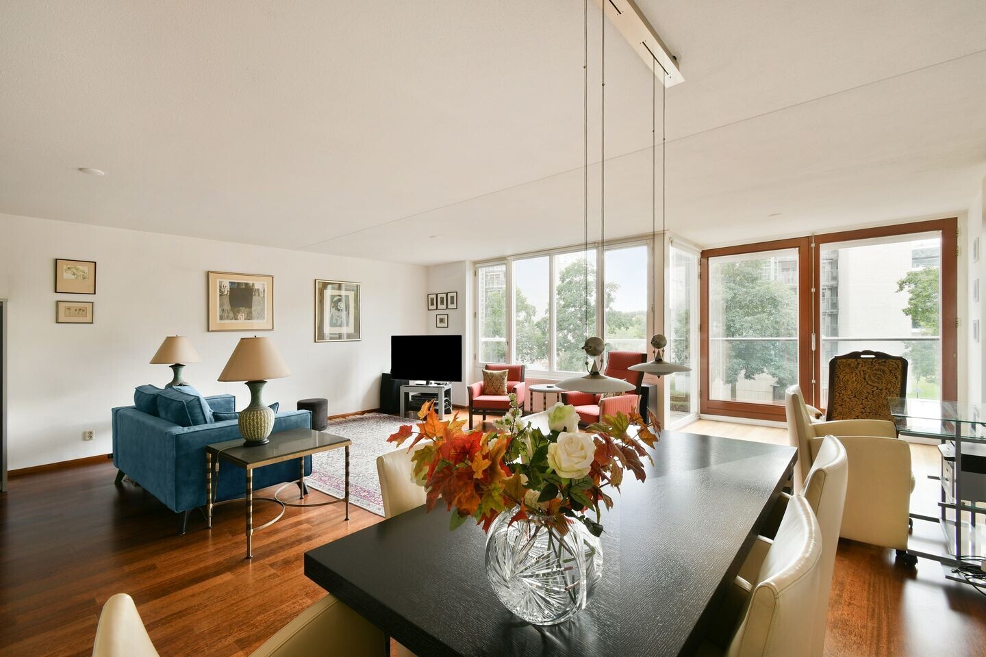 Appartement te koop: Omval 389, Amsterdam