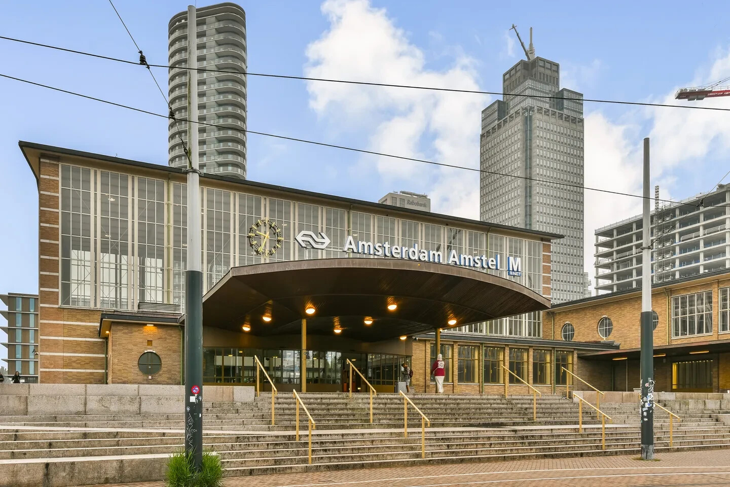 Appartement te koop: Omval 389, Amsterdam
