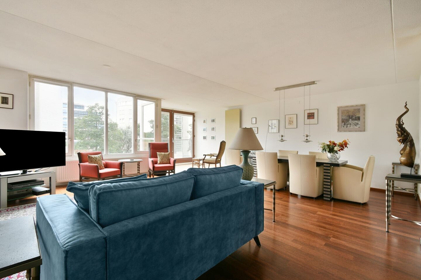 Appartement te koop: Omval 389, Amsterdam